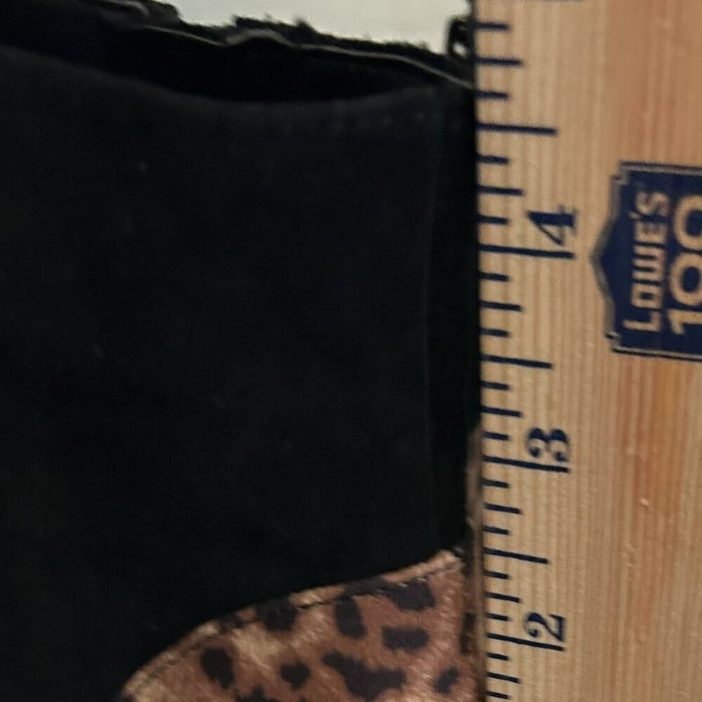 NWOB Violet & Red Quintin Black and Leopard Print Suede Heeled Booties 8.5 - Picture 13 of 14